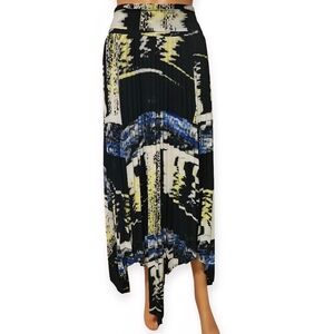 Black and White Pleated Maxi Skirt for Cocktail Events. Size  S.